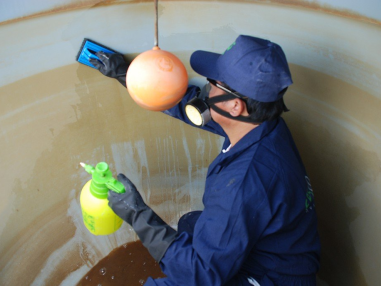 Underground tank cleaning (1500L-3000L) (2 hrs)